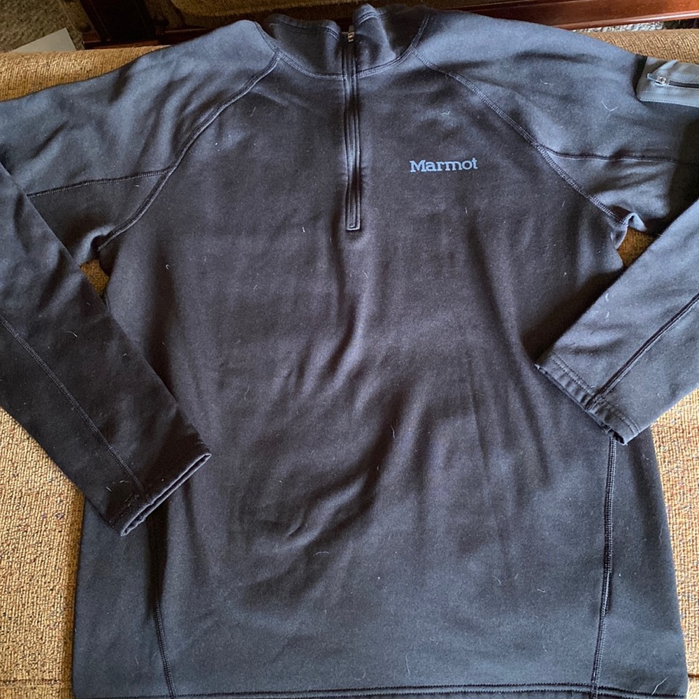 Mens size Medium, Marmot black quarter zip active top